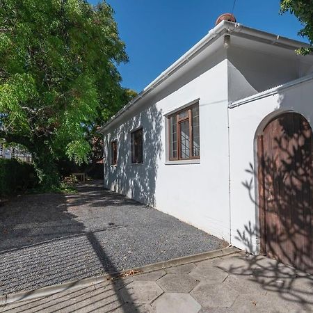 Spacious Five Bedroom House In Charming Rosebank Cape Town Exterior photo